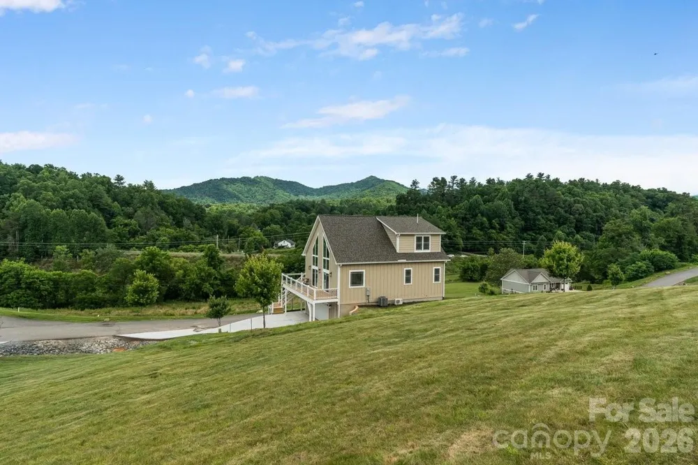 49 Grace Court Mars Hill, NC 28754