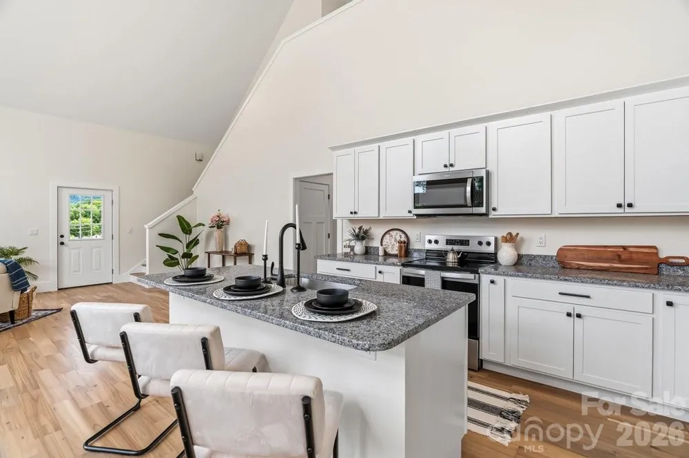 49 Grace Court Mars Hill, NC 28754