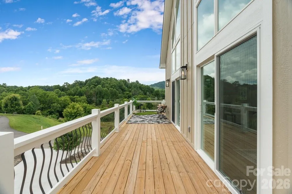 49 Grace Court Mars Hill, NC 28754