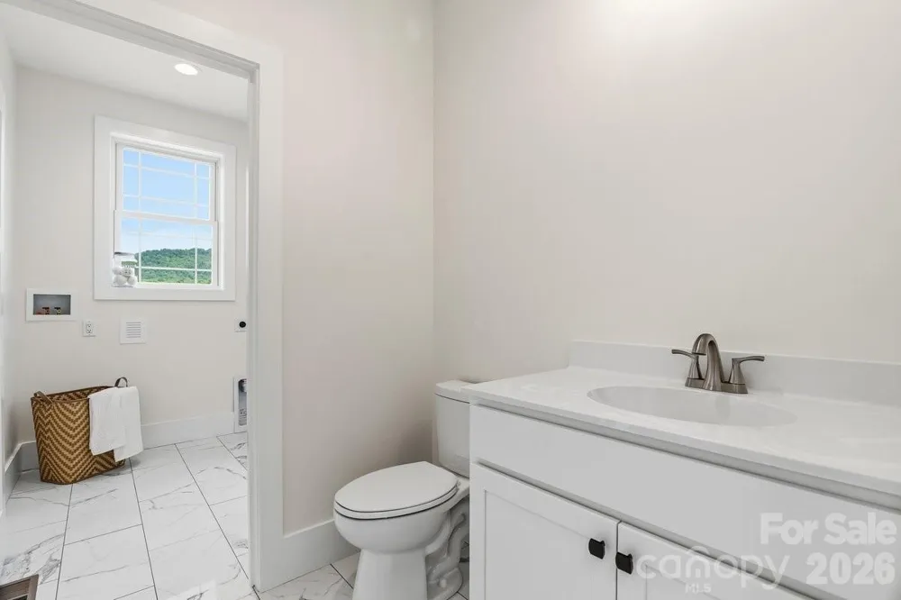 49 Grace Court Mars Hill, NC 28754