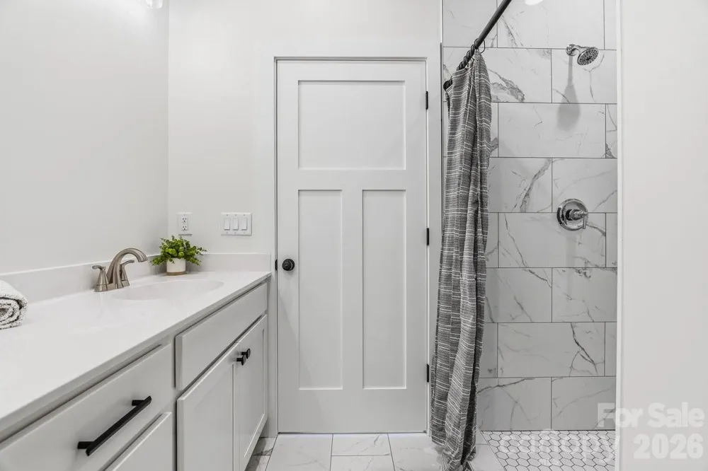 49 Grace Court Mars Hill, NC 28754