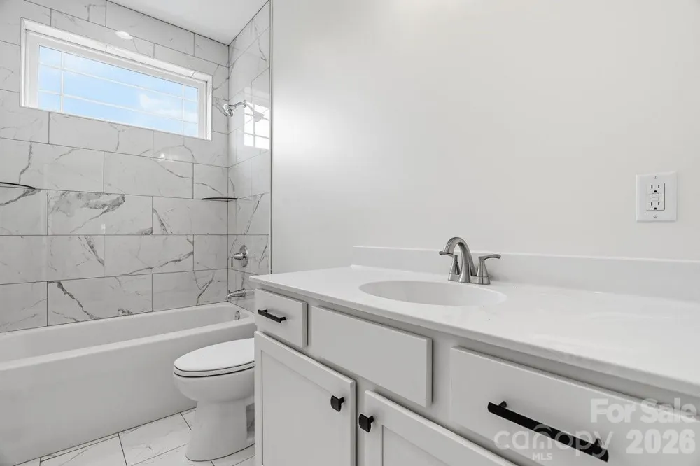 49 Grace Court Mars Hill, NC 28754