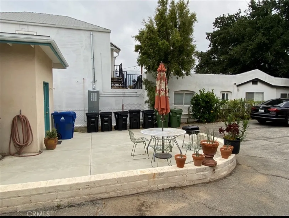 10438 Scoville Avenue Sunland, CA 91040