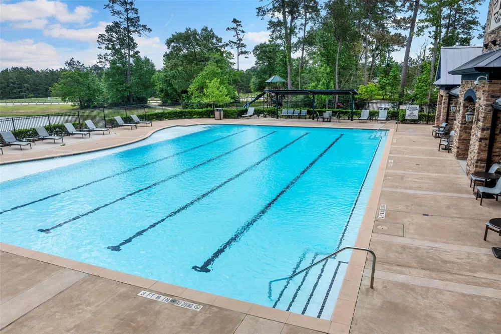 1112 Sienna Forest Lane Pinehurst, TX 77362