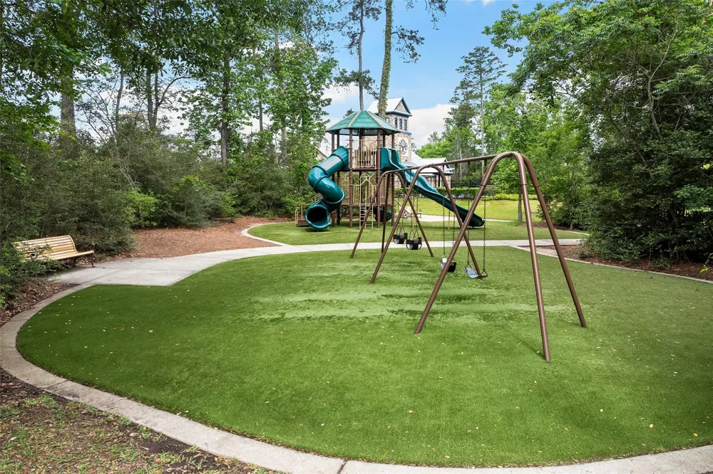 1112 Sienna Forest Lane Pinehurst, TX 77362