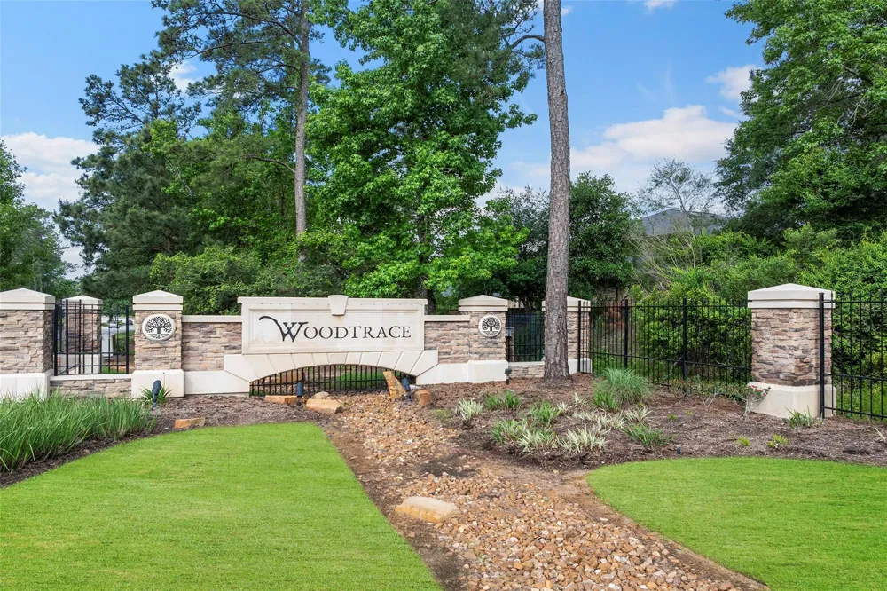 1112 Sienna Forest Lane Pinehurst, TX 77362