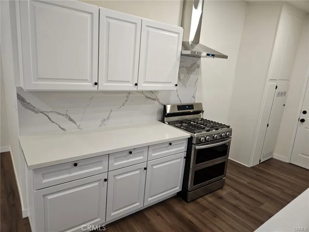 44027 Heaton Avenue Lancaster, CA 93534