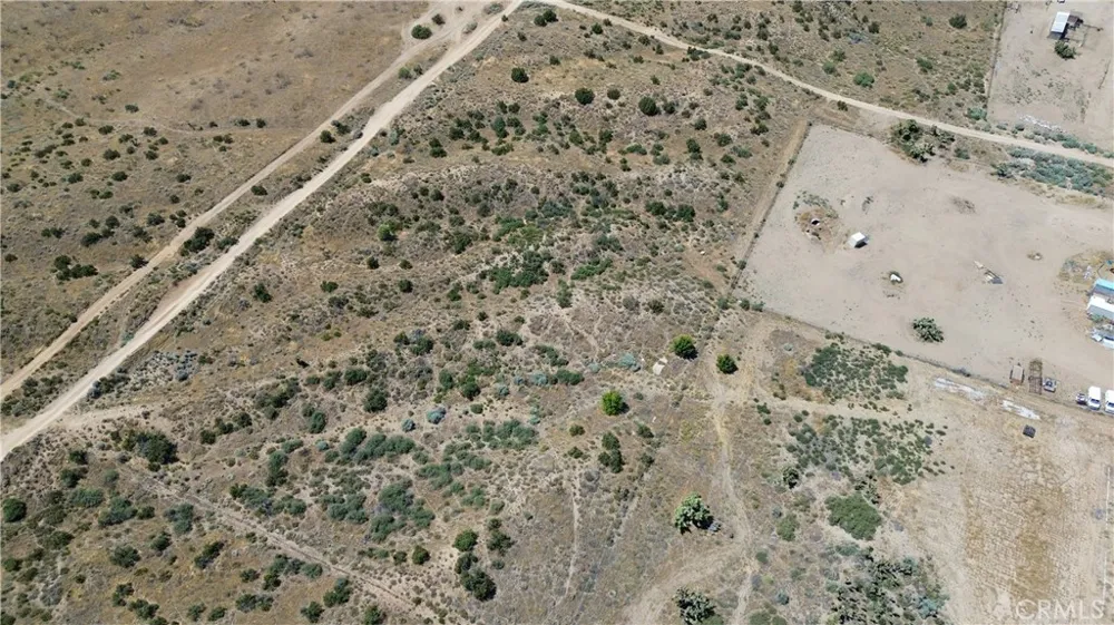 8001 Johnson Road Phelan, CA 92371