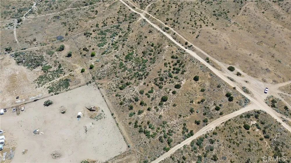 8001 Johnson Road Phelan, CA 92371