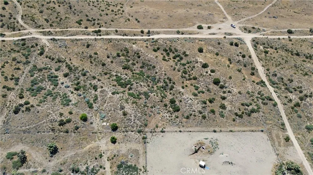 8001 Johnson Road Phelan, CA 92371