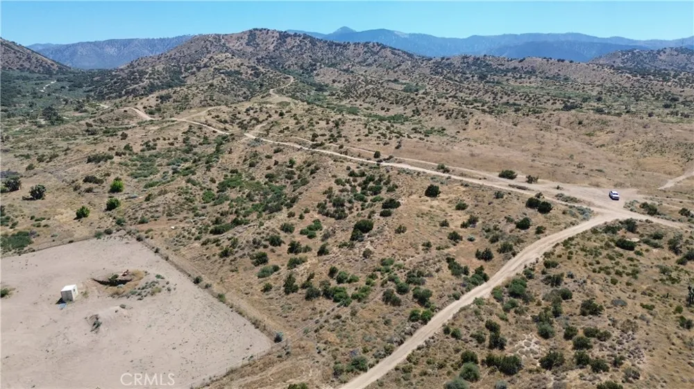 8001 Johnson Road Phelan, CA 92371