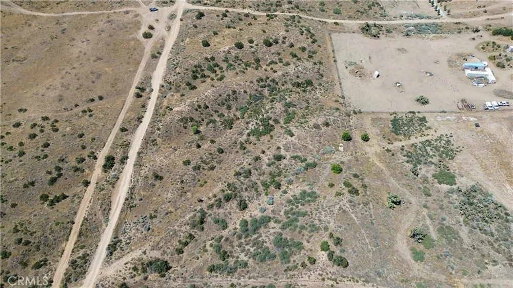 8001 Johnson Road Phelan, CA 92371