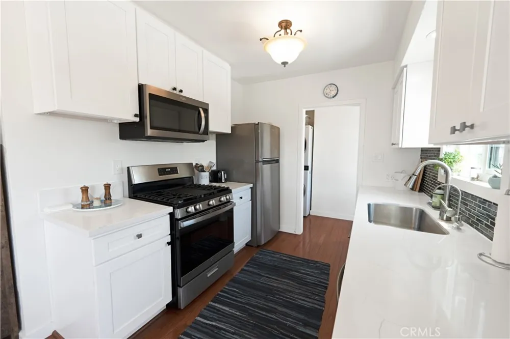 895 W 23rd Upland, CA 91784