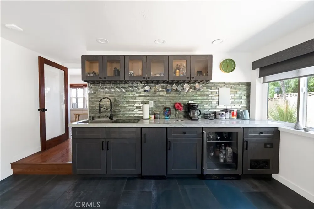 895 W 23rd Upland, CA 91784