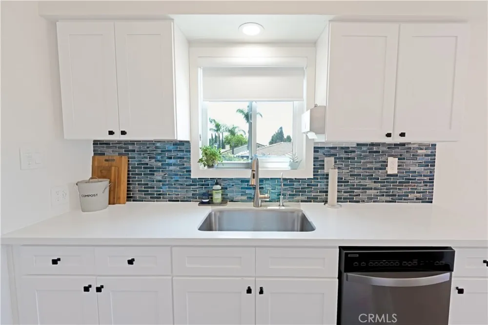 895 W 23rd Upland, CA 91784