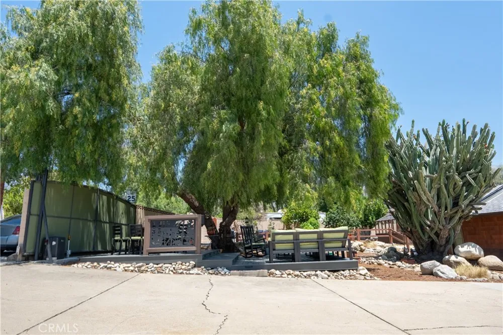 895 W 23rd Upland, CA 91784