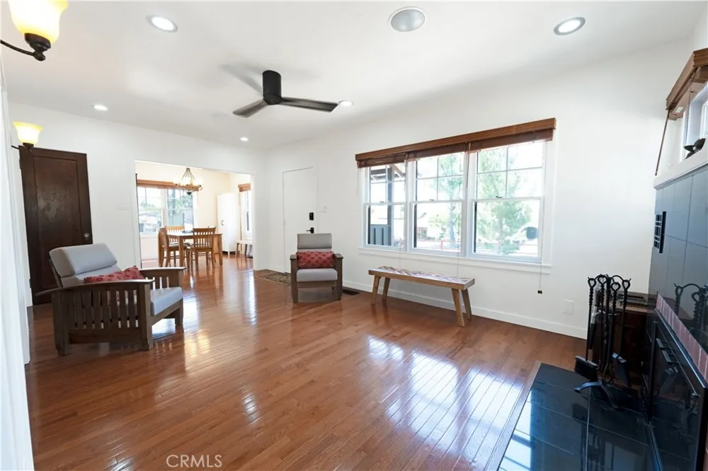 895 W 23rd Upland, CA 91784