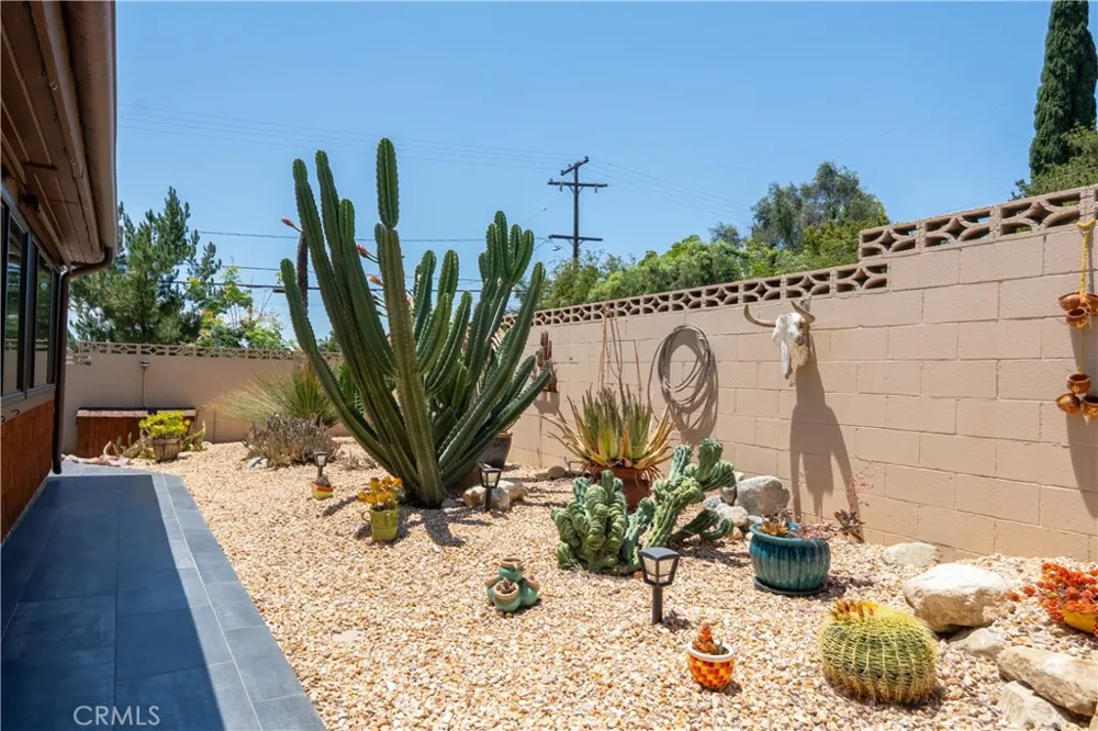 895 W 23rd Upland, CA 91784
