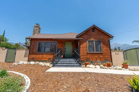 895 W 23rd