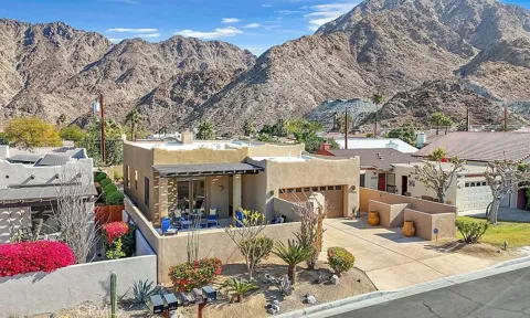 54052 Avenida Martinez
