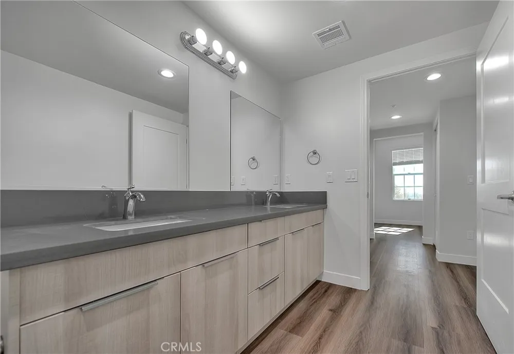 501 W Foothill Boulevard #202 Claremont, CA 91711