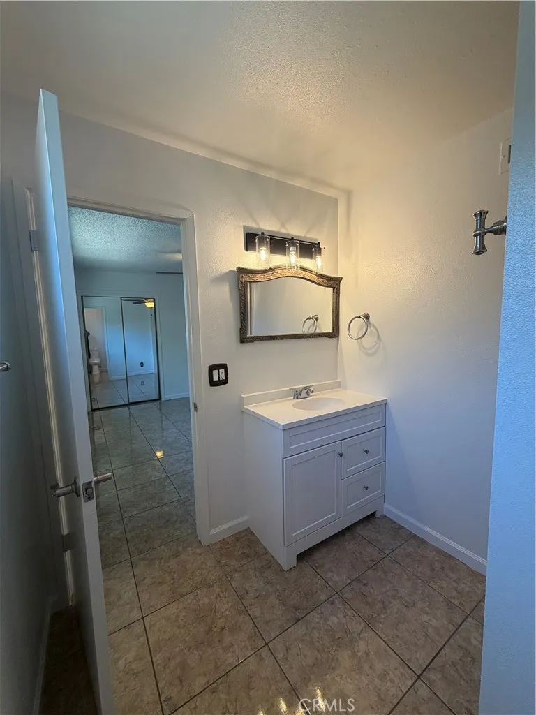 2365 Fordham Clovis, CA 93611