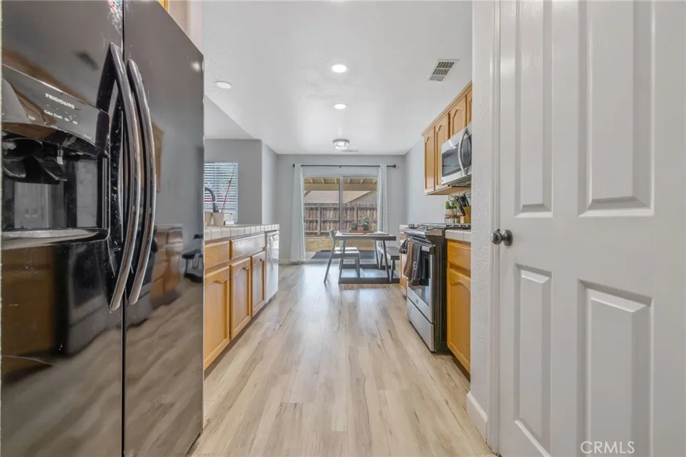 2138 Freedom Street Hanford, CA 93230