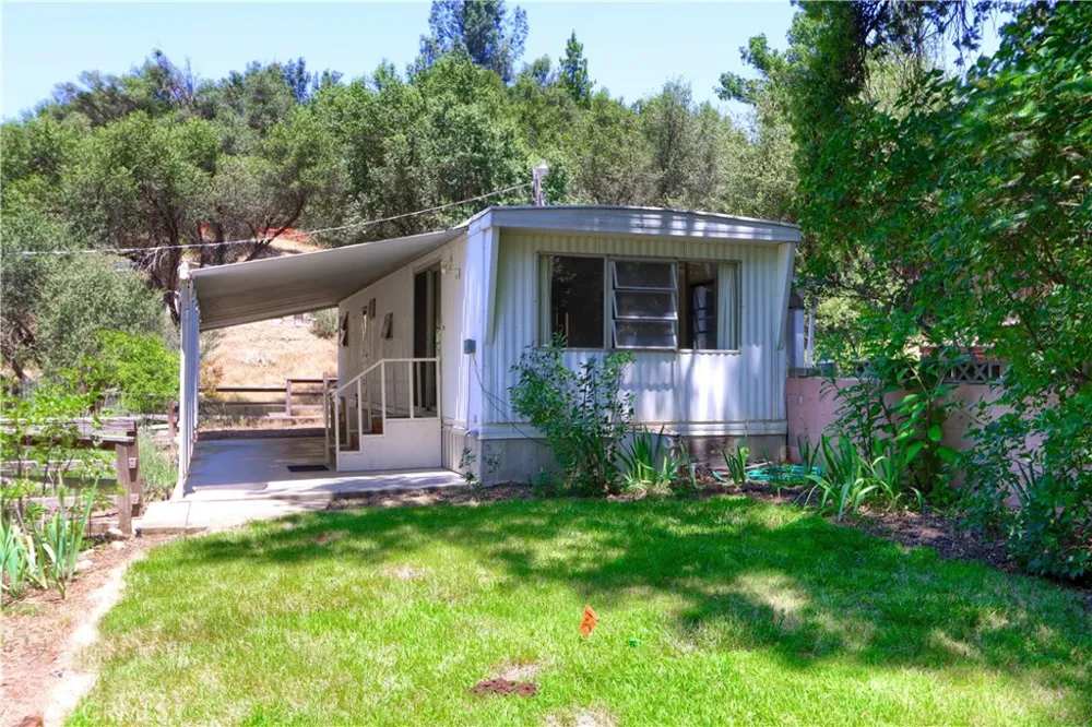 39670 Highview Oakhurst, CA 93644