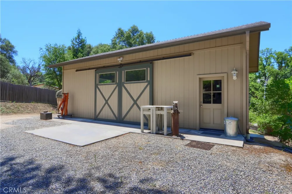 39670 Highview Oakhurst, CA 93644