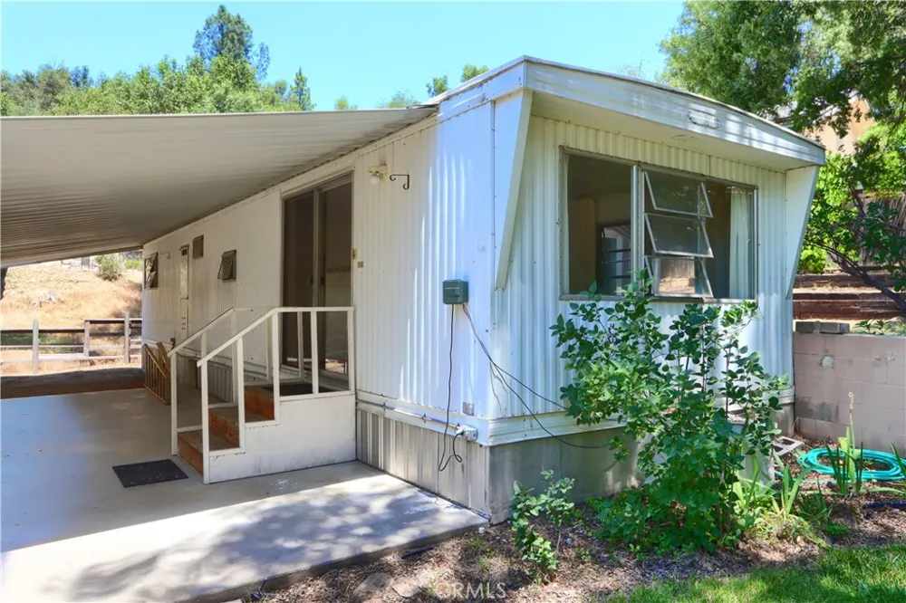 39670 Highview Oakhurst, CA 93644
