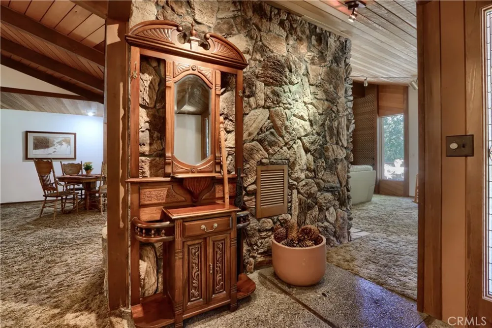 39670 Highview Oakhurst, CA 93644