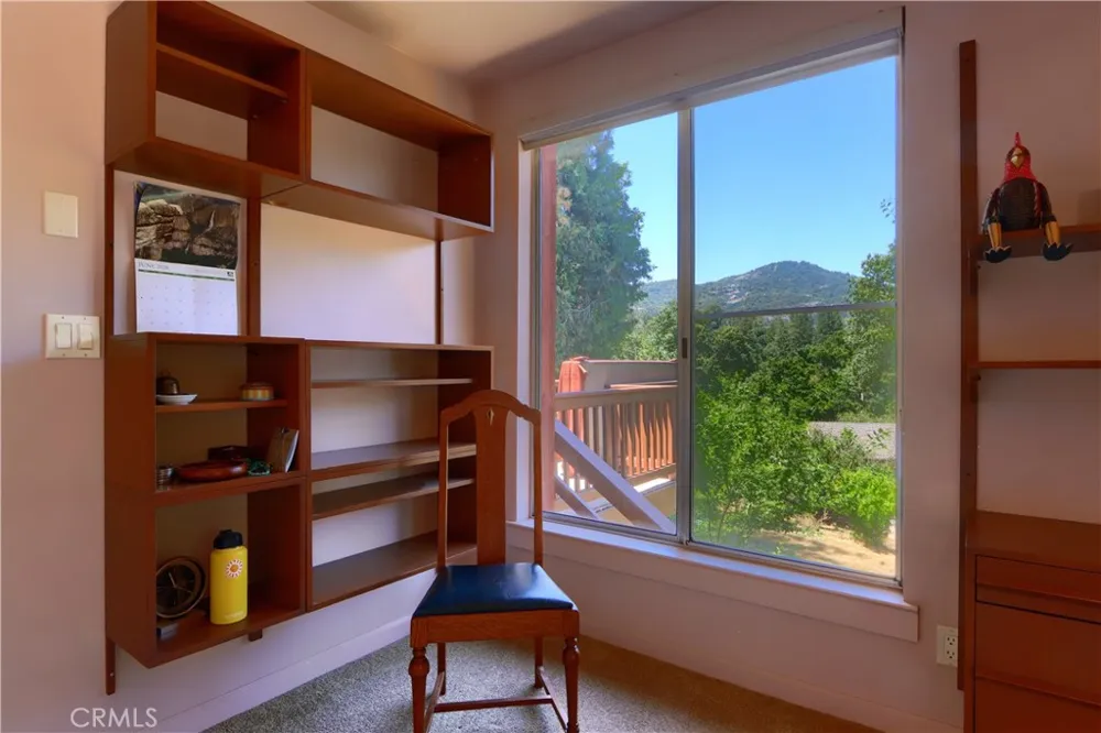 39670 Highview Oakhurst, CA 93644