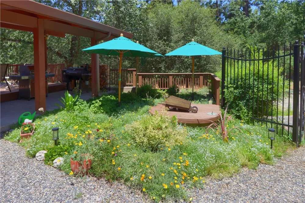 39670 Highview Oakhurst, CA 93644