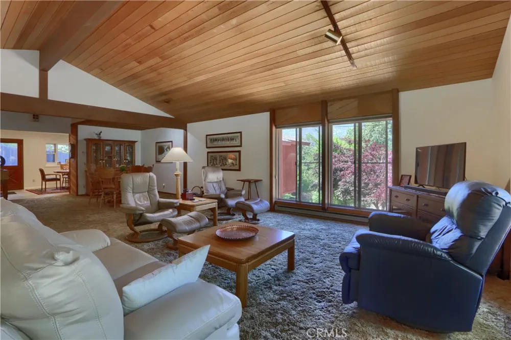 39670 Highview Oakhurst, CA 93644