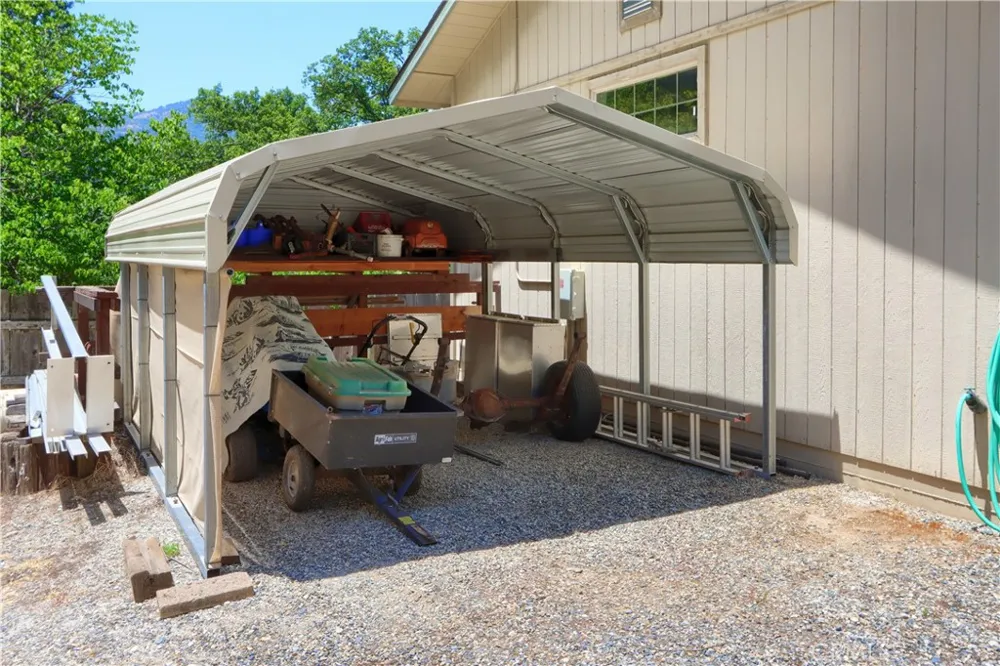 39670 Highview Oakhurst, CA 93644