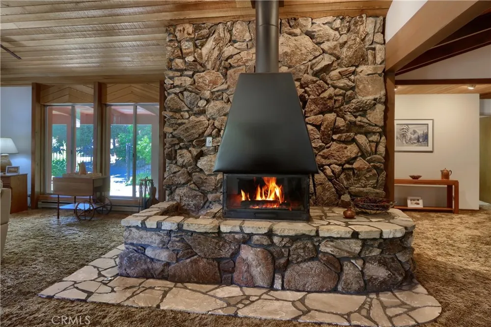 39670 Highview Oakhurst, CA 93644