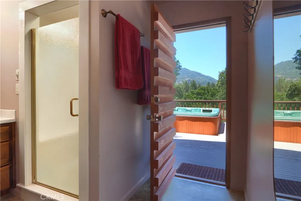 39670 Highview Oakhurst, CA 93644