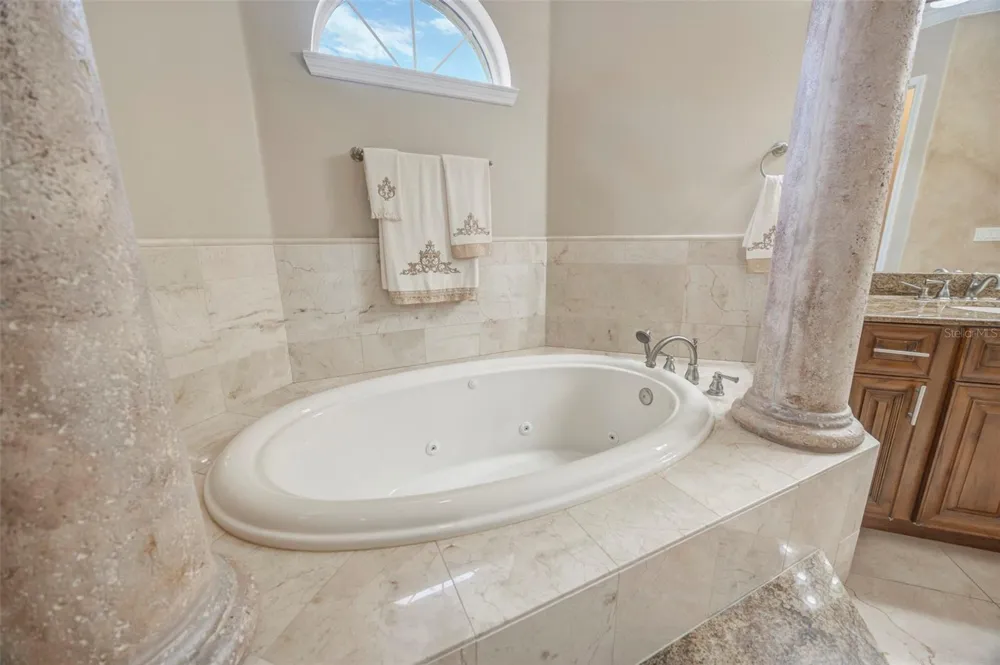 8610 VIVIAN BASS WAY Odessa, FL 33556