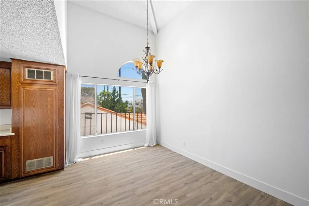 6406 Denny Avenue #5 North Hollywood, CA 91606
