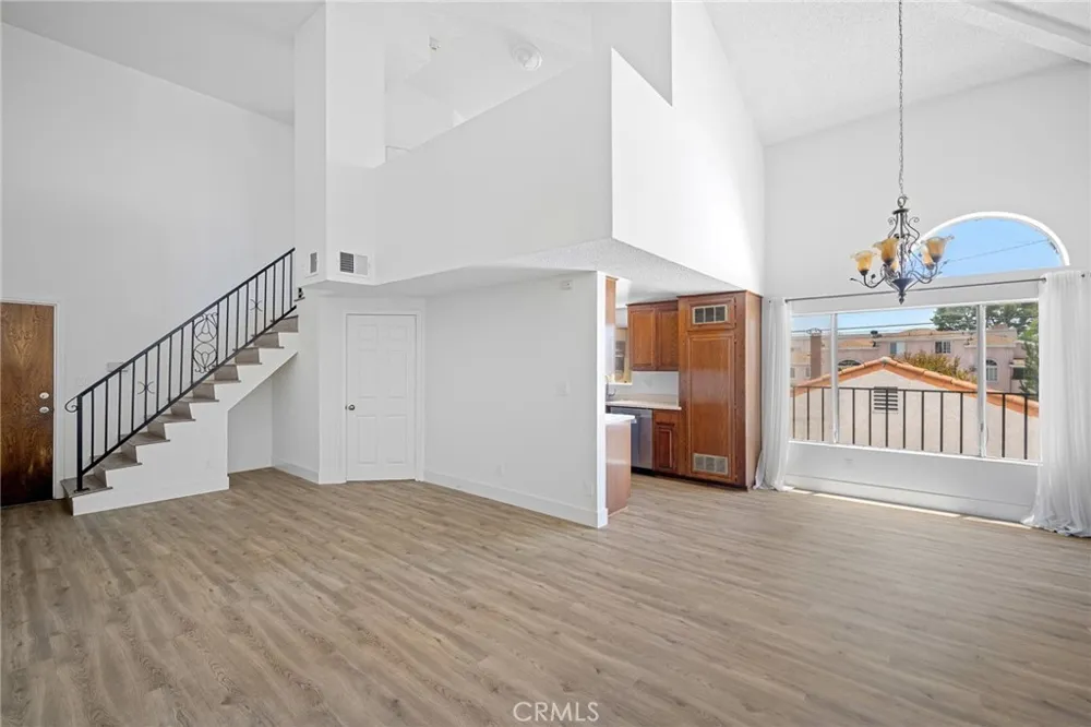 6406 Denny Avenue #5 North Hollywood, CA 91606