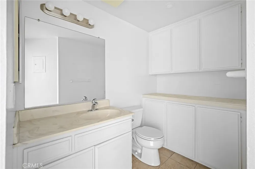 6406 Denny Avenue #5 North Hollywood, CA 91606