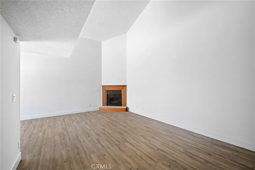 6406 Denny Avenue #5 North Hollywood, CA 91606