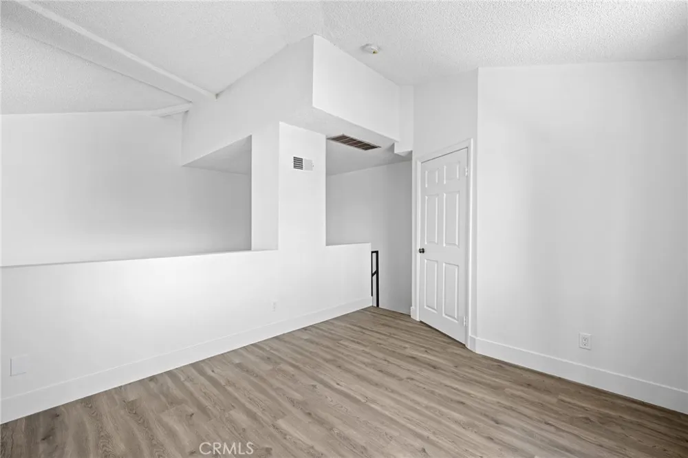 6406 Denny Avenue #5 North Hollywood, CA 91606