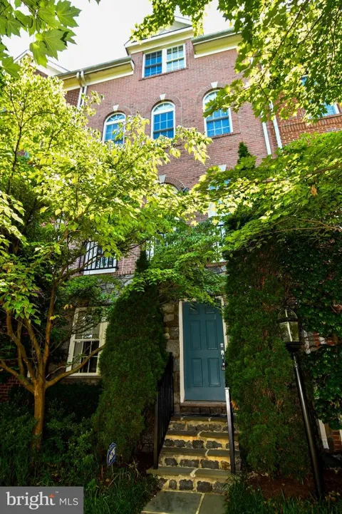 589 CEDAR SPRING STREET