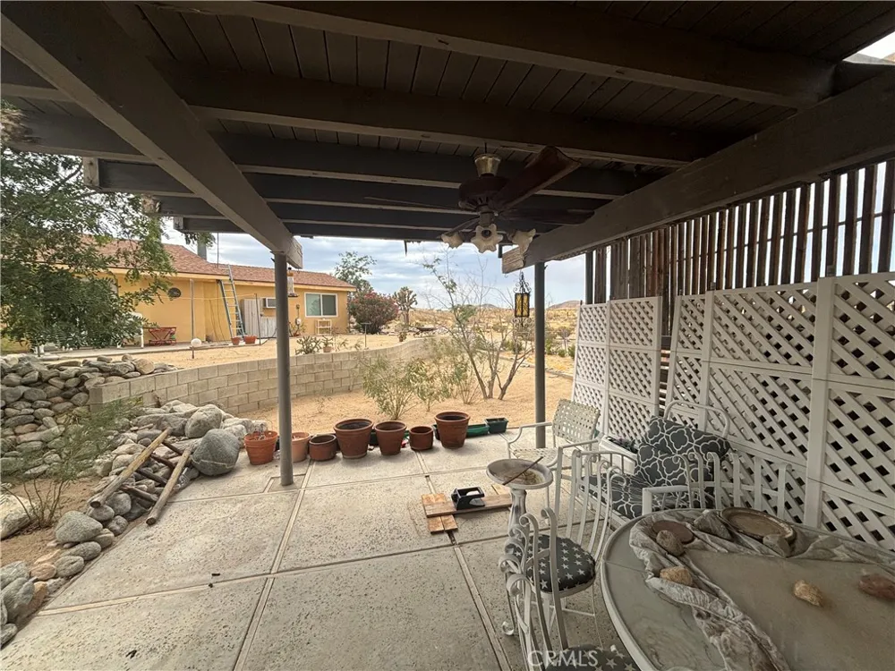 3255 Sunset Joshua Tree, CA 92252