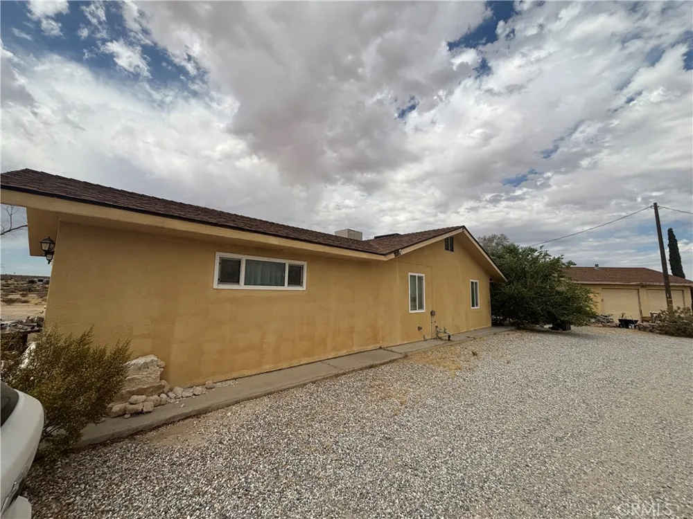 3255 Sunset Joshua Tree, CA 92252