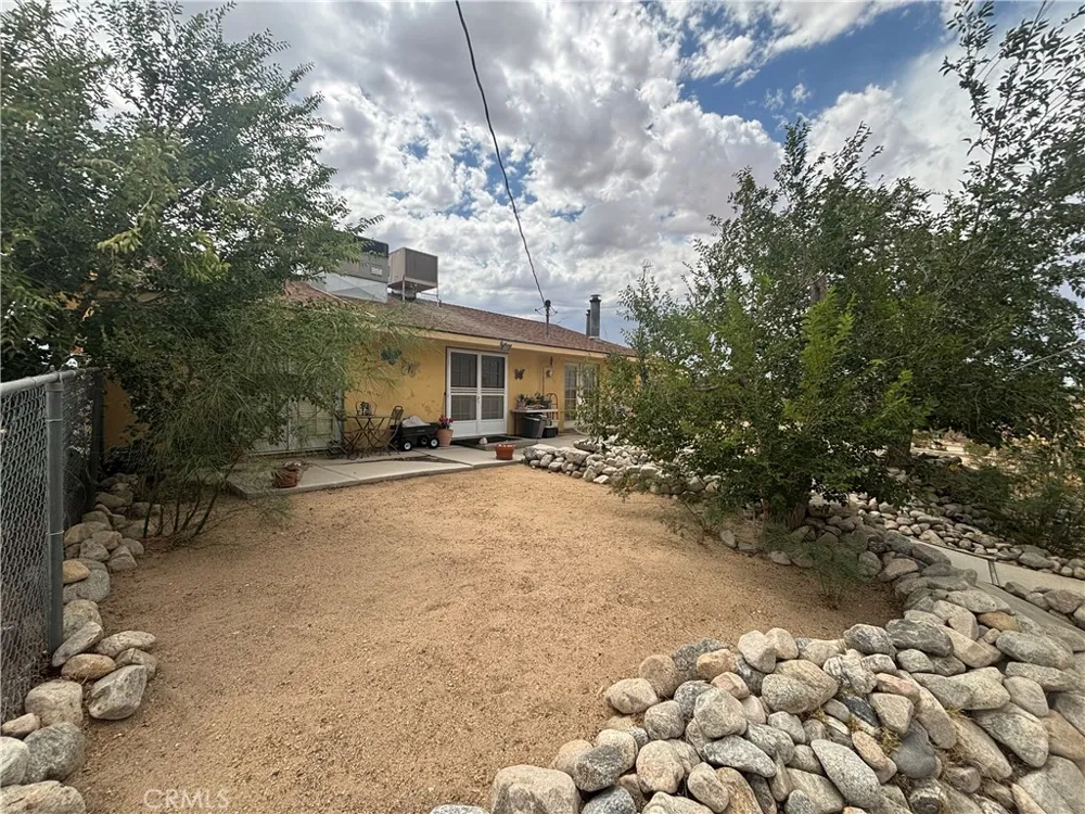 3255 Sunset Joshua Tree, CA 92252