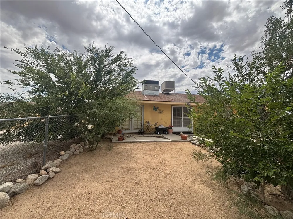3255 Sunset Joshua Tree, CA 92252