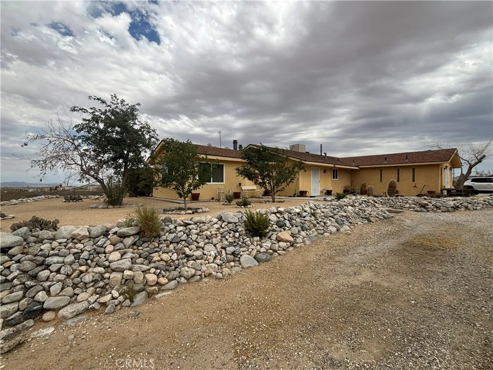 3255 Sunset Joshua Tree, CA 92252