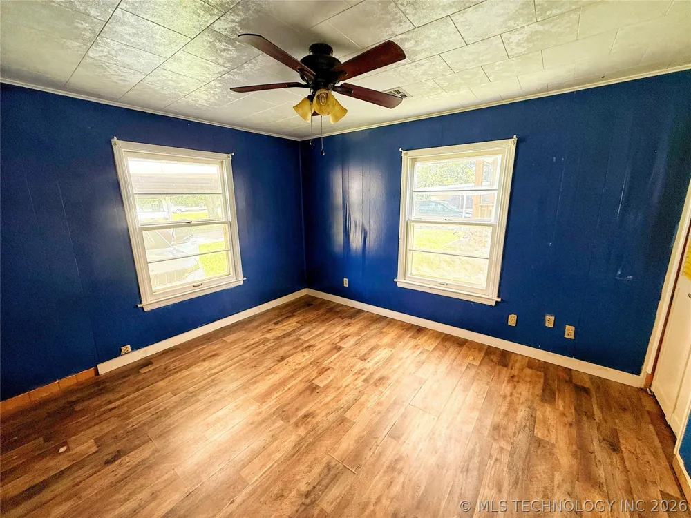 719 Kelker Holdenville, OK 74848